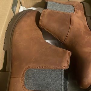 Women’s Sorel Shoes NIB